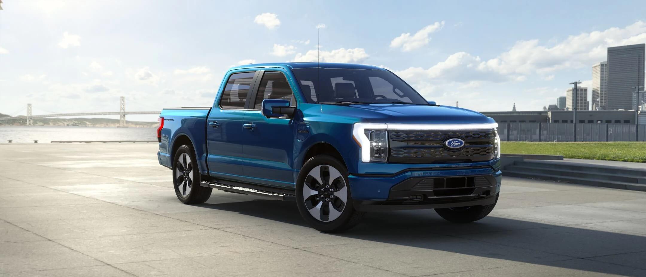 New 2022 Ford F 150 Lightning (Powerful All-Electric Truck)